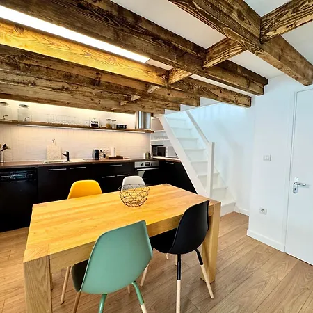 La Maison Diderot, Centre De 펜션 *